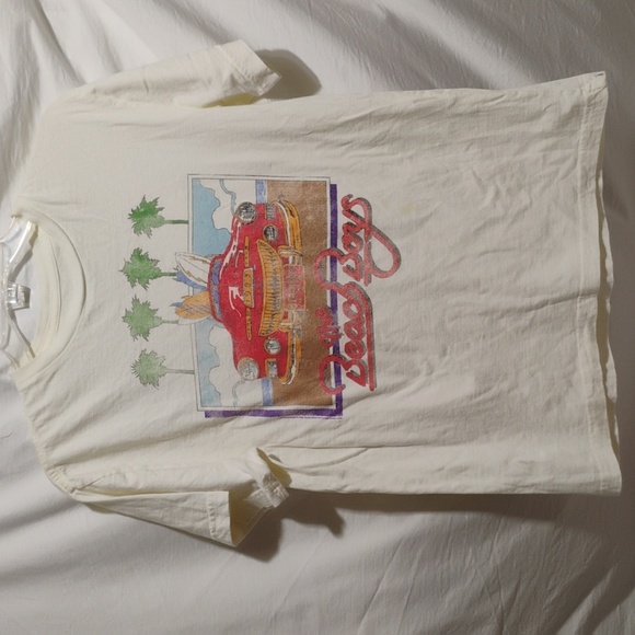 The Beach Boys Tops - (BX16) SALE! The Beach Boys USA Vintage World Tour 1983 Print Shirt Light Stain